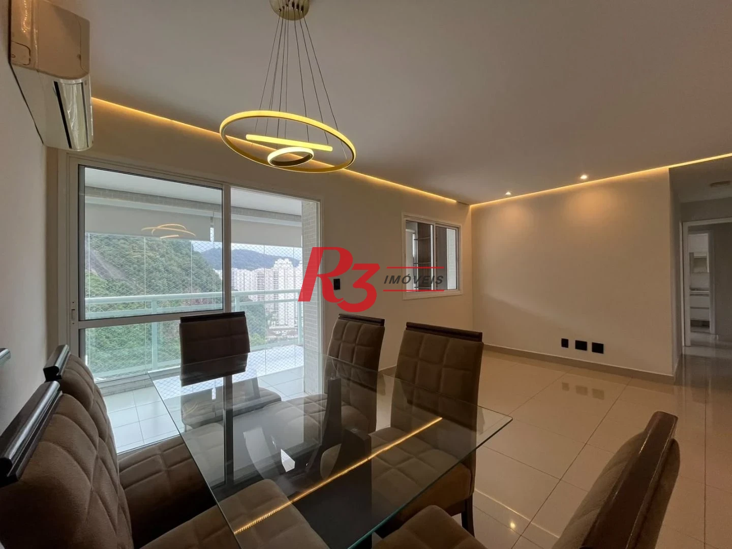 Apartamento com 3 dormitórios para alugar, 98 m² por R$ 6.800,00/mês - Marapé - Santos/SP