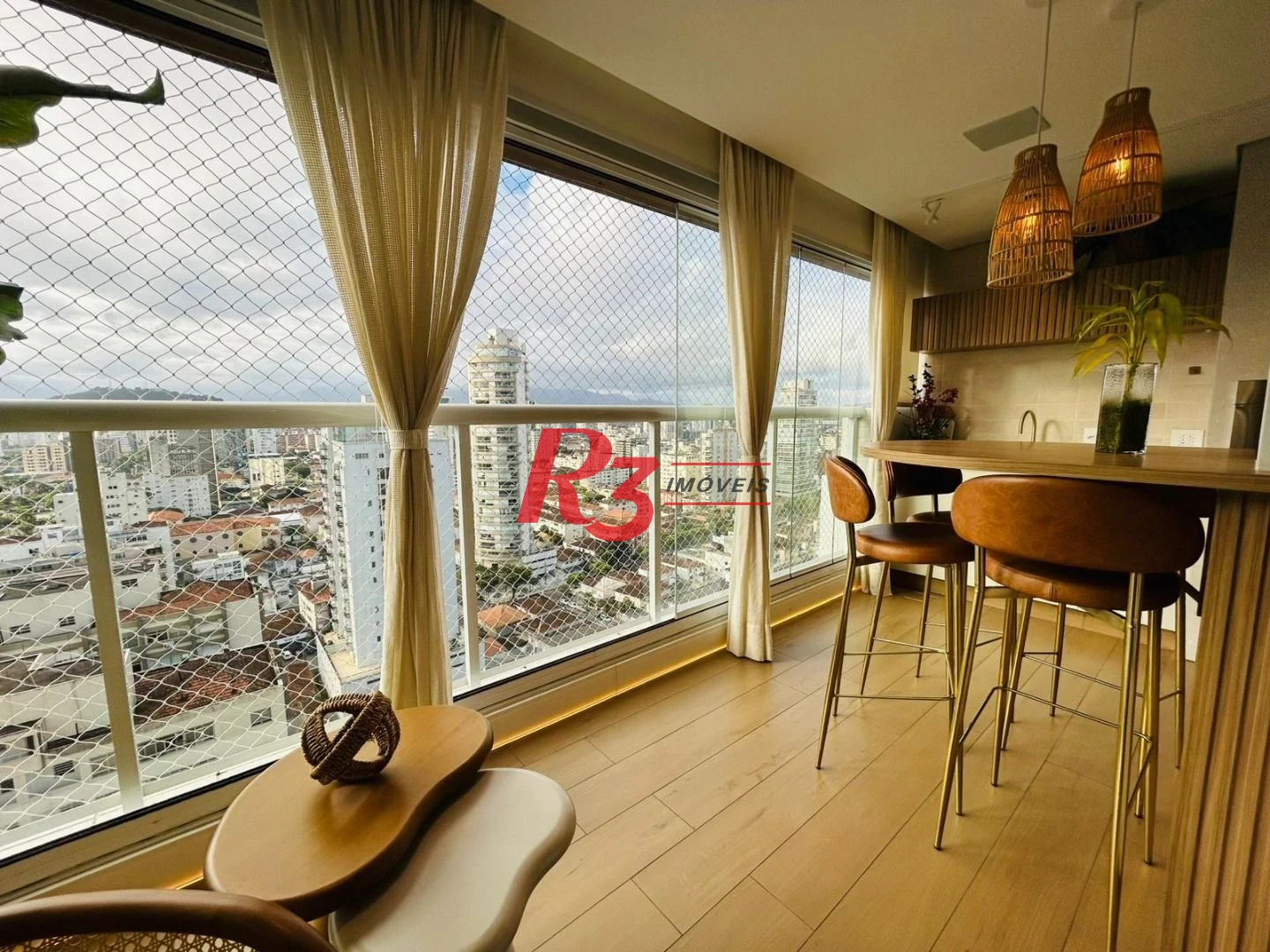 Apartamento com 3 dormitórios à venda, 101 m² por R$ 2.200.000,00 - Gonzaga - Santos/SP