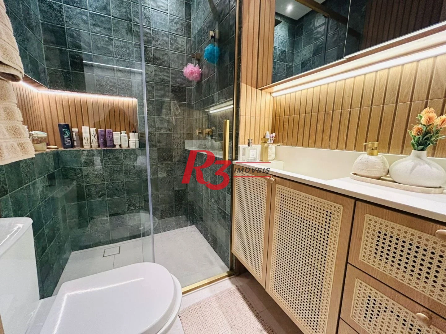 Apartamento com 3 dormitórios à venda, 101 m² por R$ 2.200.000,00 - Gonzaga - Santos/SP