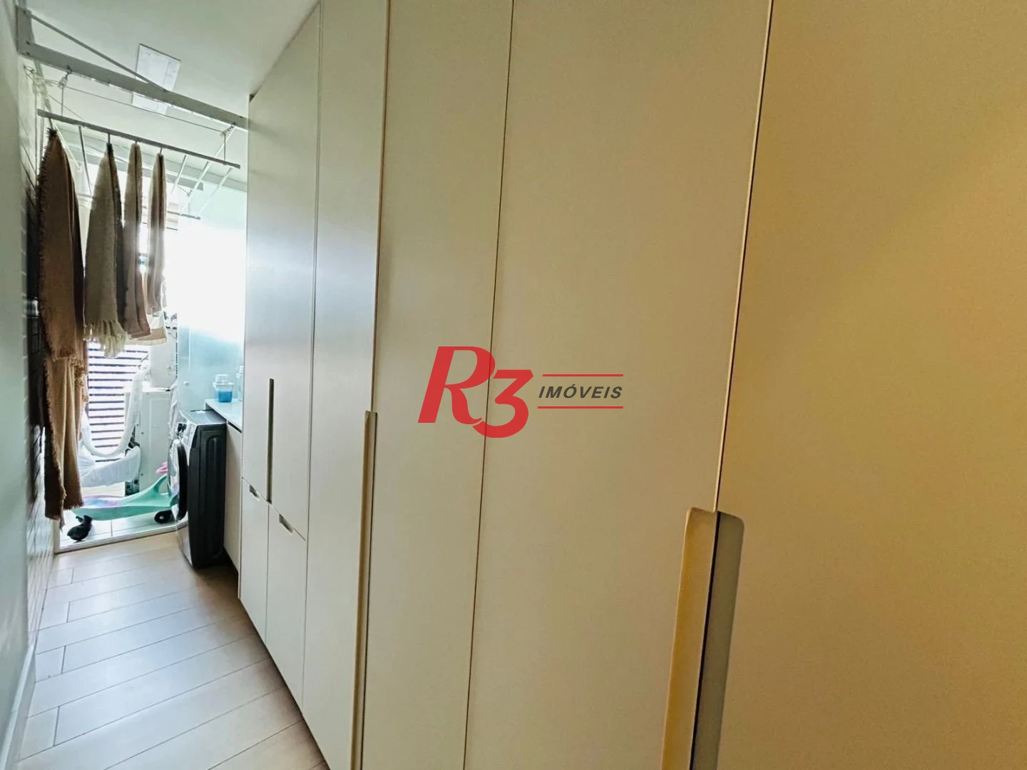 Apartamento com 3 dormitórios à venda, 101 m² por R$ 2.200.000,00 - Gonzaga - Santos/SP