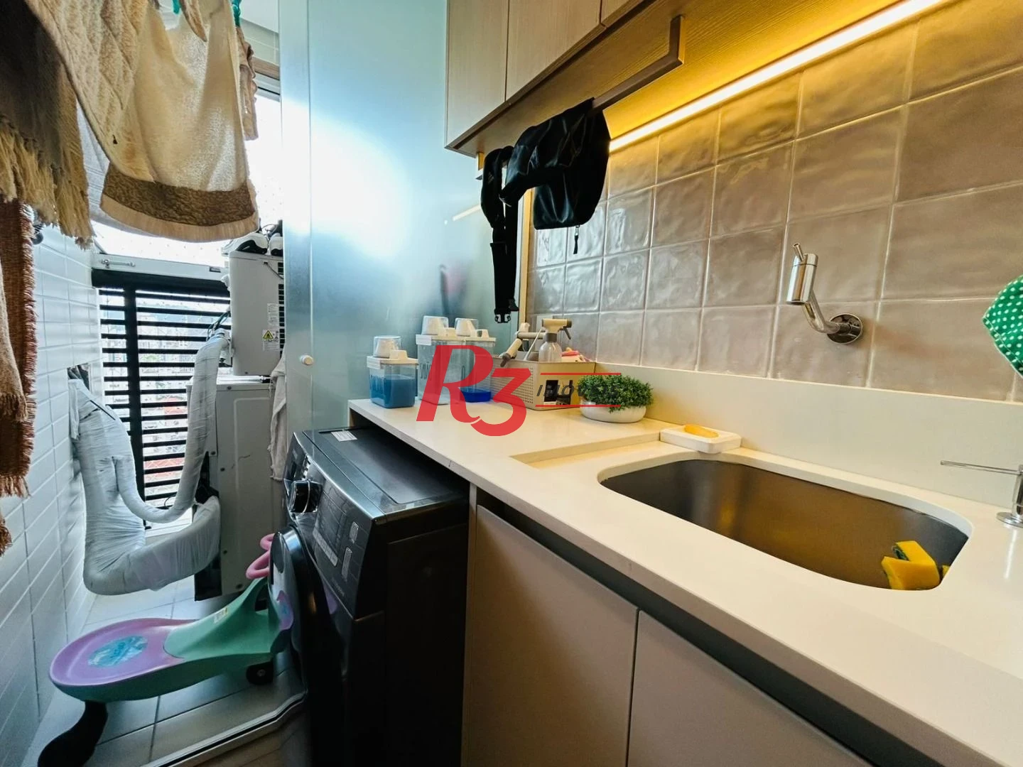 Apartamento com 3 dormitórios à venda, 101 m² por R$ 2.200.000,00 - Gonzaga - Santos/SP