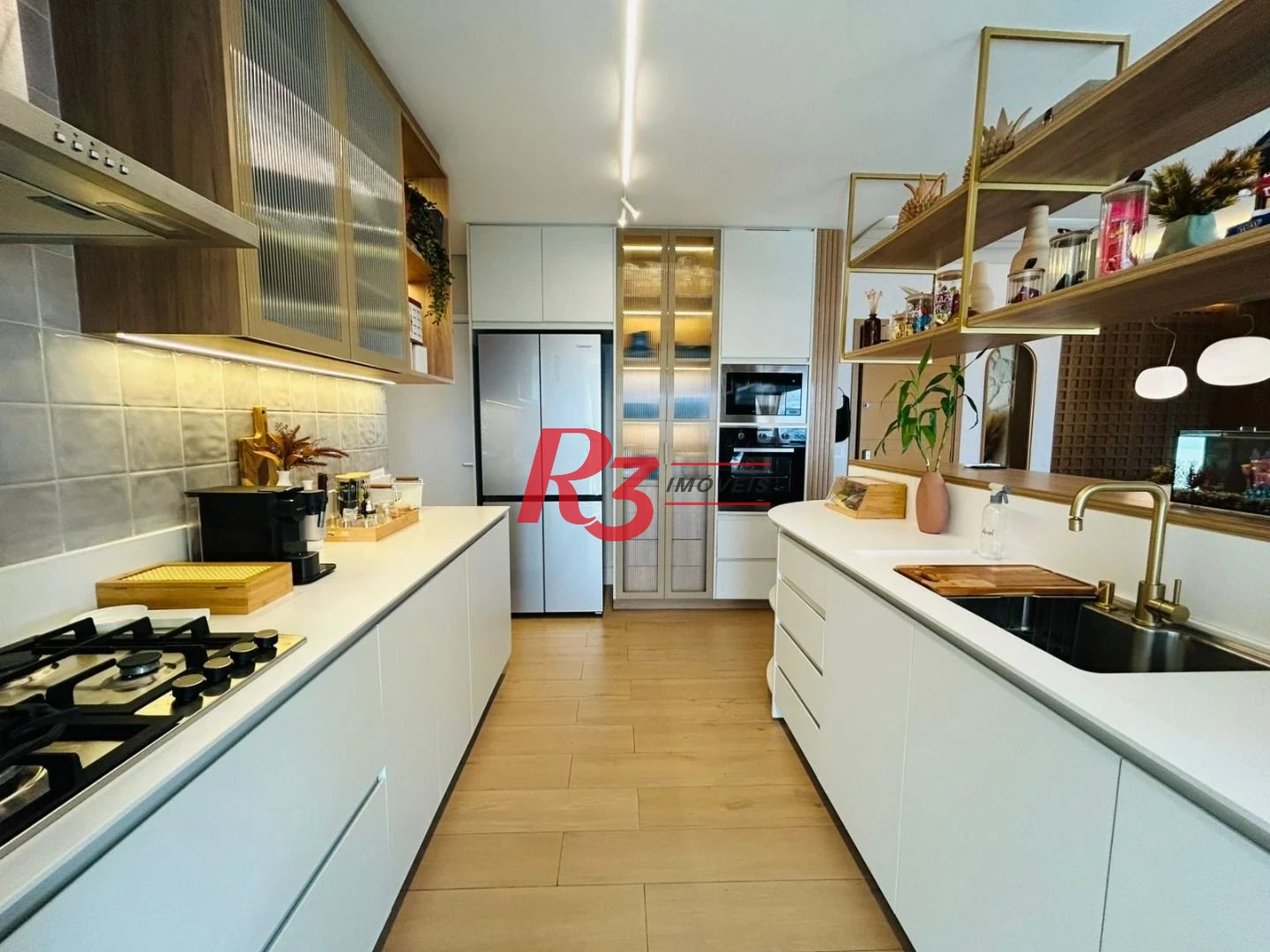 Apartamento com 3 dormitórios à venda, 101 m² por R$ 2.200.000,00 - Gonzaga - Santos/SP