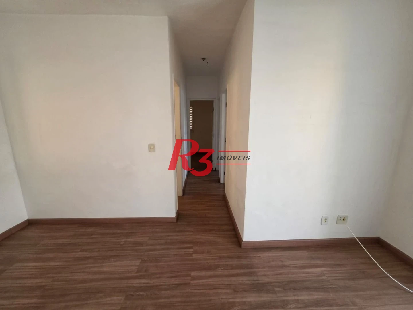 Apartamento com 3 dormitórios à venda, 69 m² por R$ 395.000,00 - Areia Branca - Santos/SP