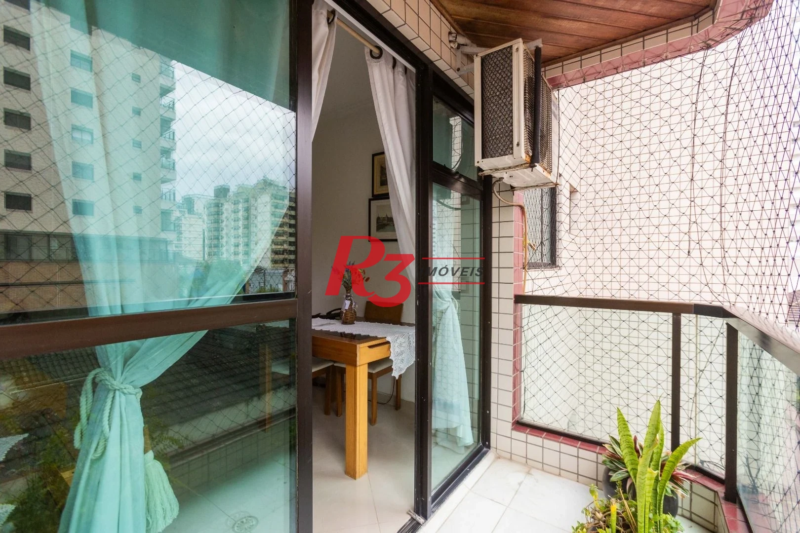 Apartamento com 2 dormitórios à venda, 95 m² por R$ 680.000,00 - Pompéia - Santos/SP