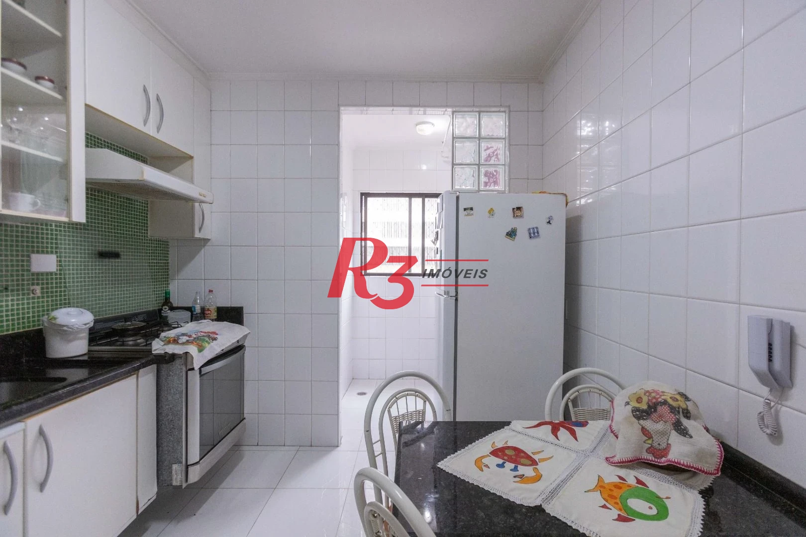 Apartamento com 2 dormitórios à venda, 95 m² por R$ 680.000,00 - Pompéia - Santos/SP