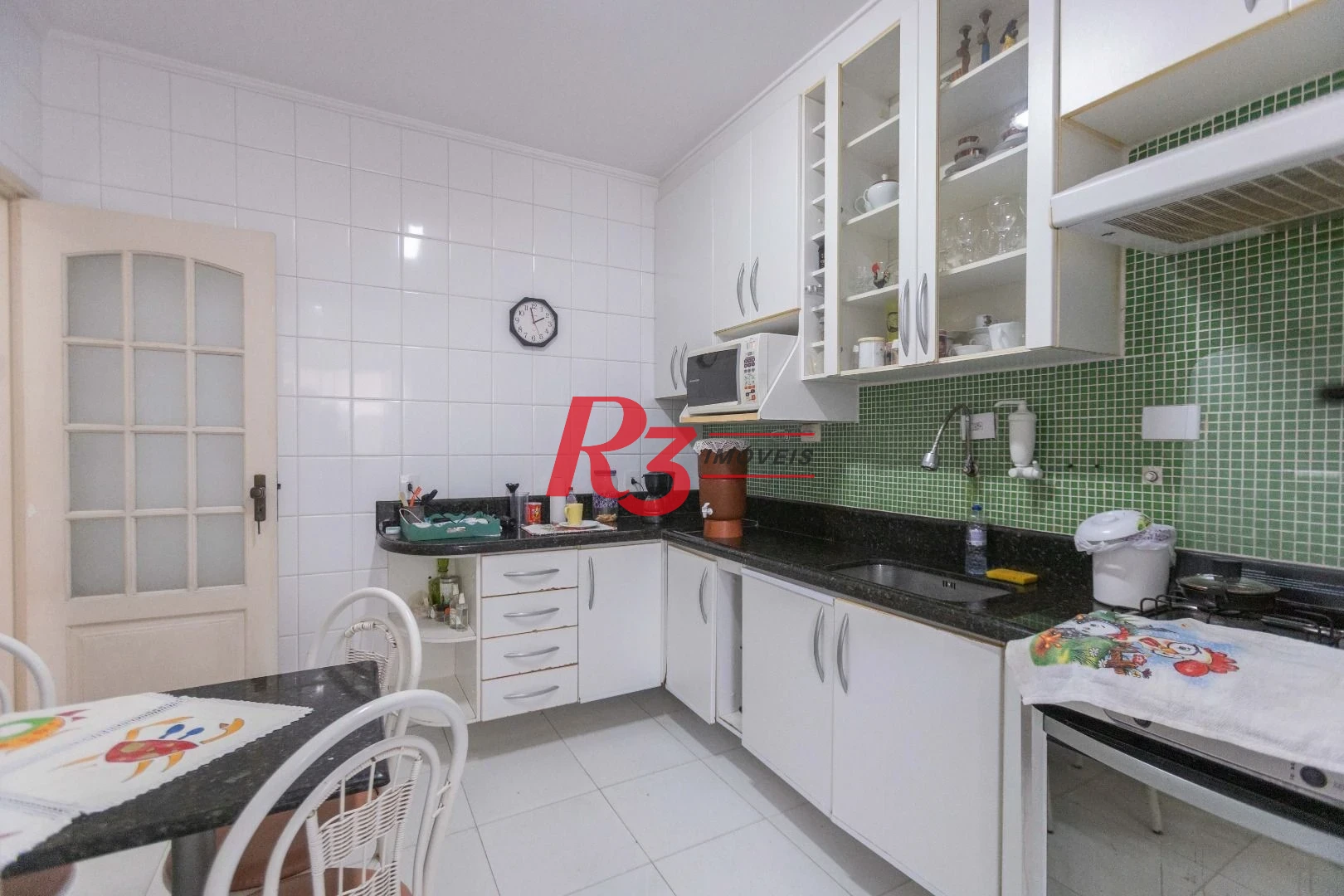 Apartamento com 2 dormitórios à venda, 95 m² por R$ 680.000,00 - Pompéia - Santos/SP