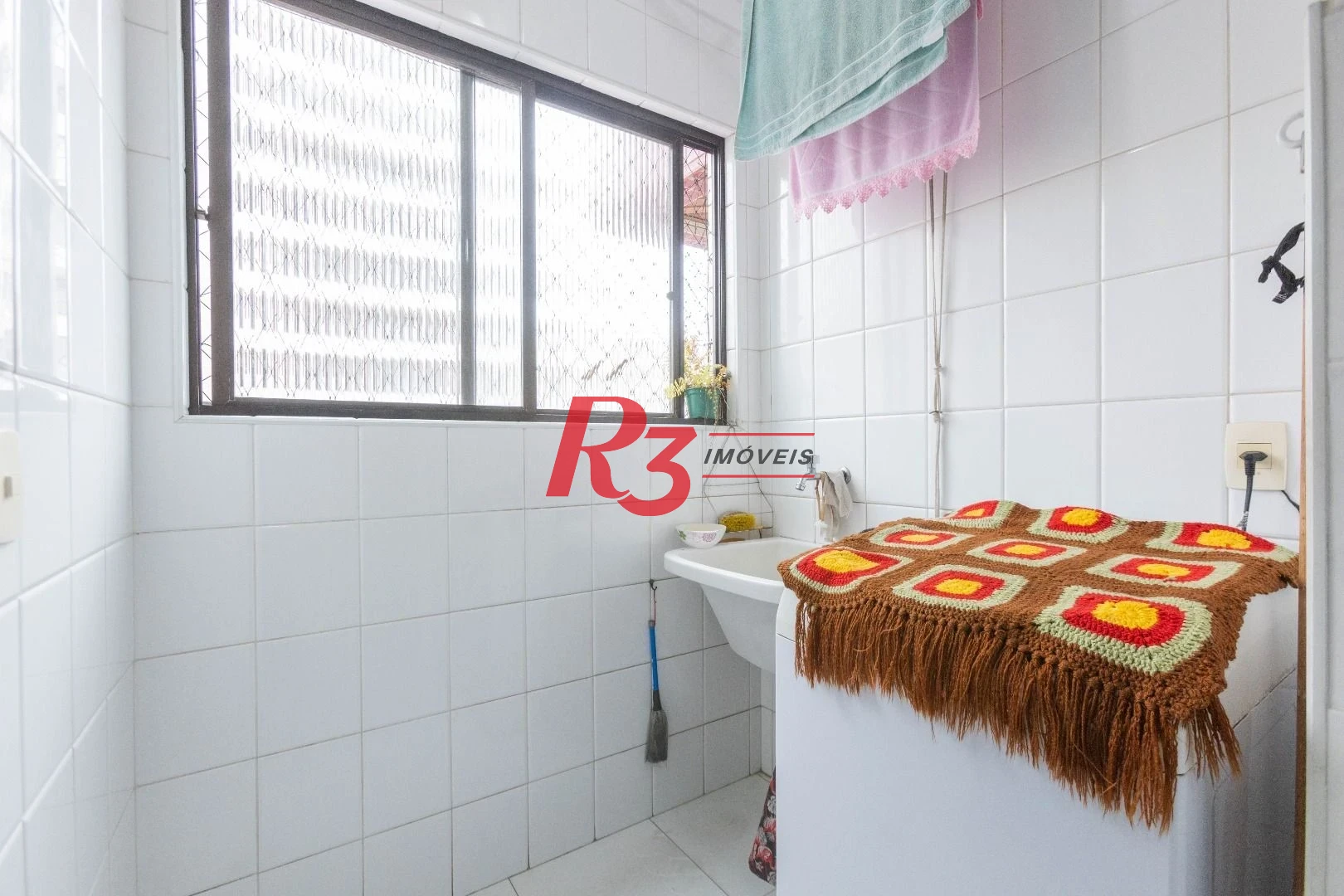 Apartamento com 2 dormitórios à venda, 95 m² por R$ 680.000,00 - Pompéia - Santos/SP