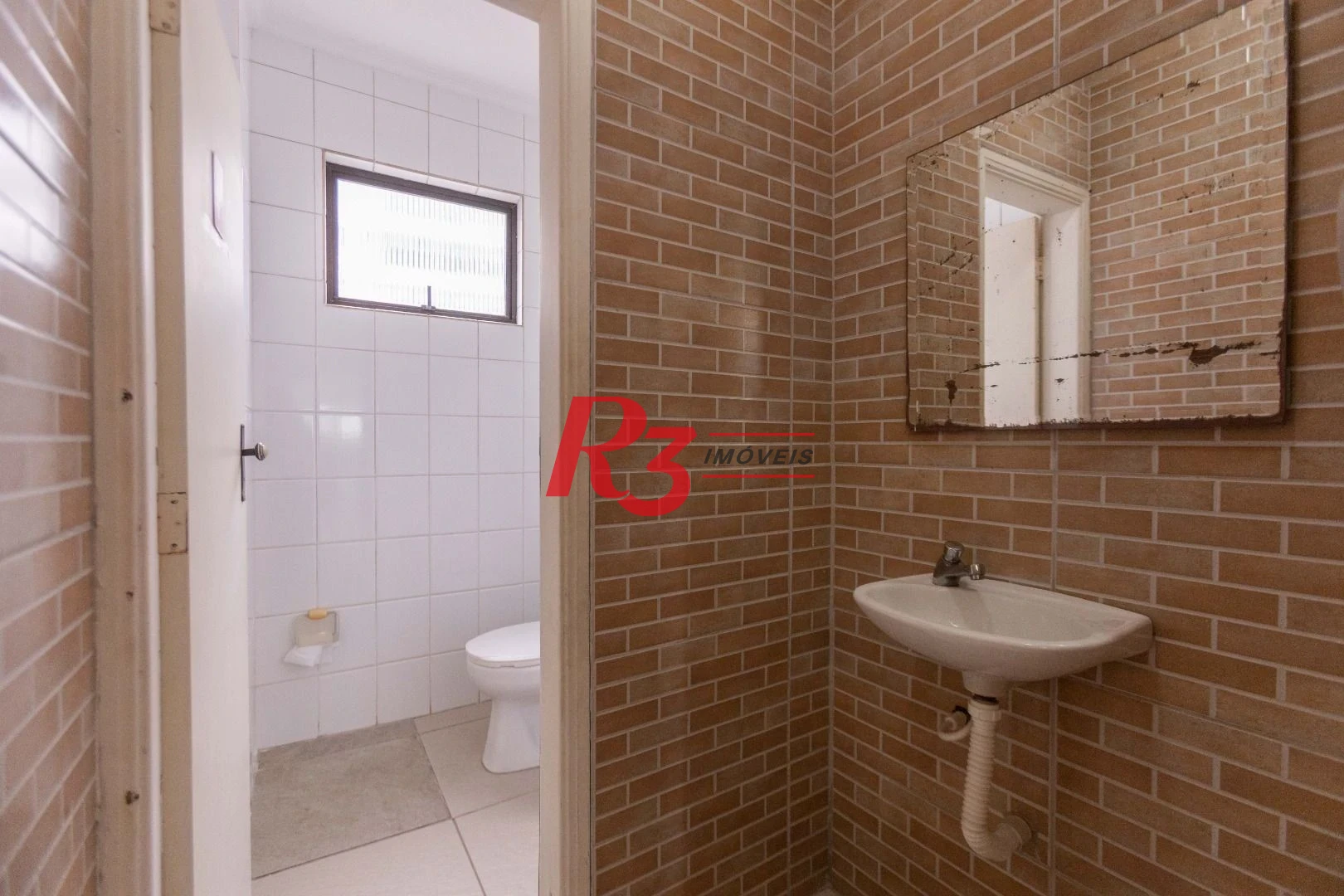 Apartamento com 2 dormitórios à venda, 95 m² por R$ 680.000,00 - Pompéia - Santos/SP