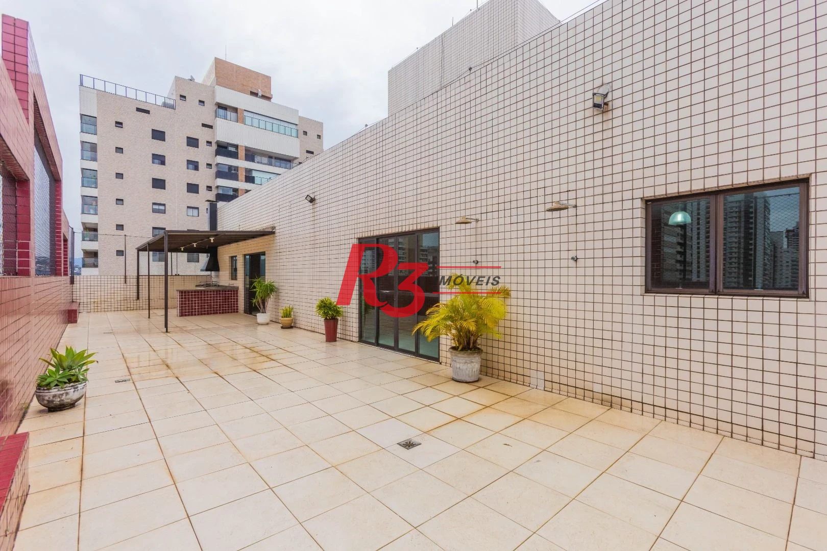 Apartamento com 2 dormitórios à venda, 95 m² por R$ 680.000,00 - Pompéia - Santos/SP
