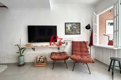 Sobrado com 2 dormitórios à venda, 70 m² por R$ 585.000,00 - Ponta da Praia - Santos/SP