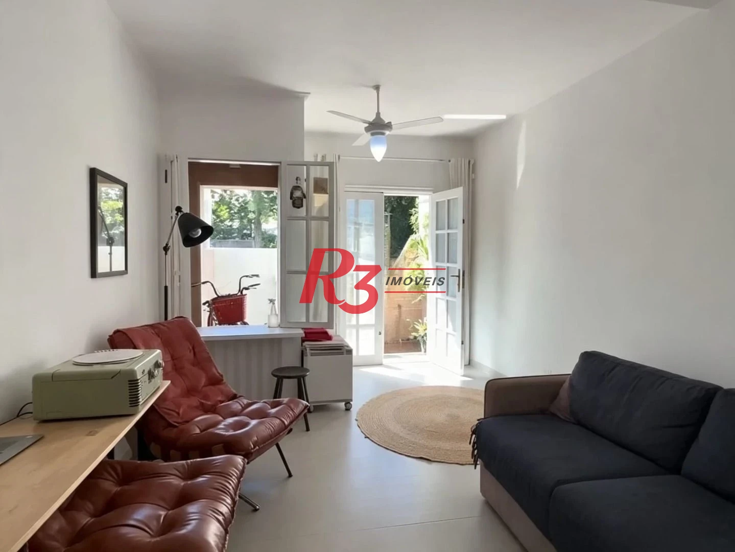 Sobrado com 2 dormitórios à venda, 70 m² por R$ 585.000,00 - Ponta da Praia - Santos/SP