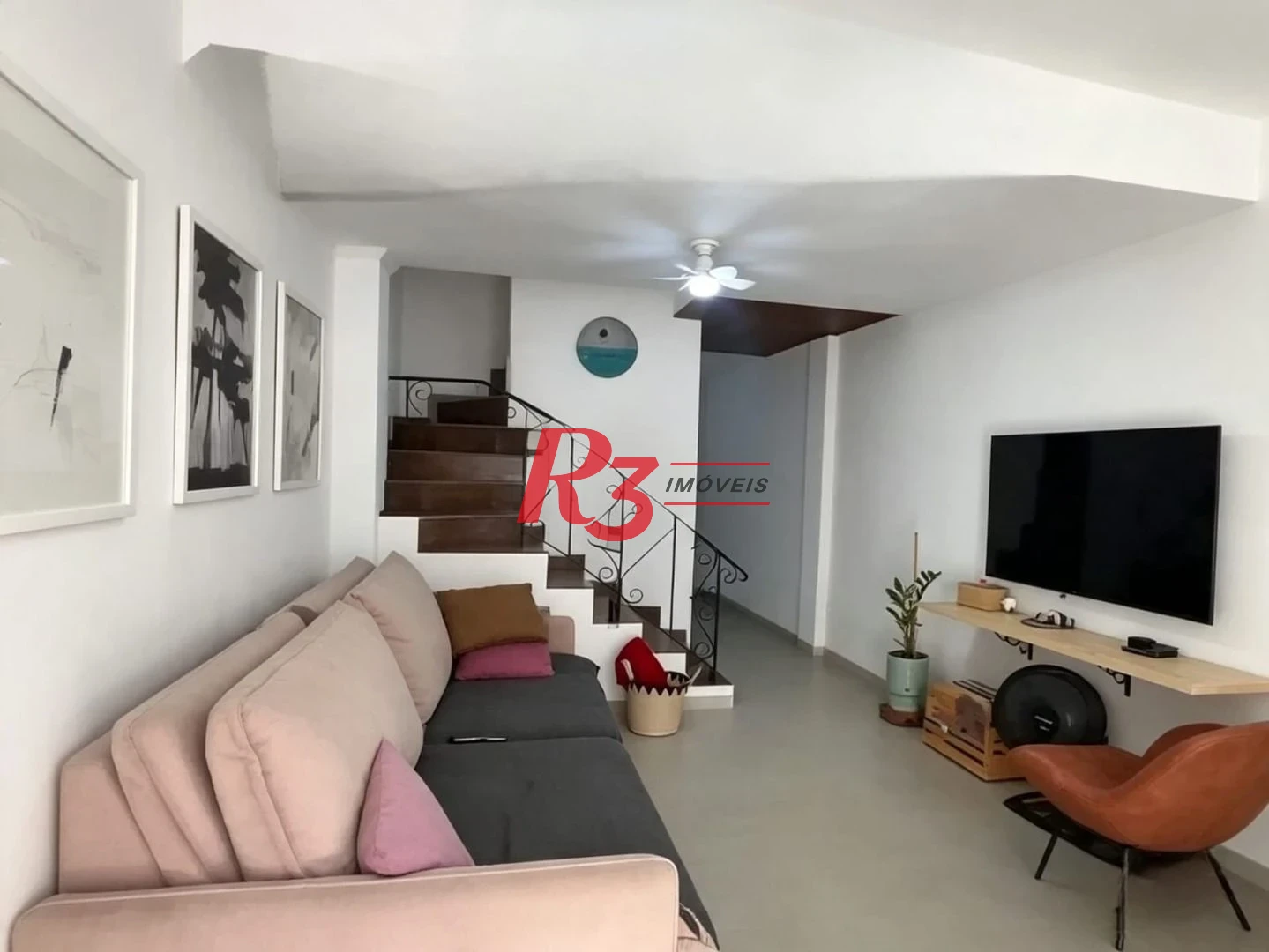 Sobrado com 2 dormitórios à venda, 70 m² por R$ 585.000,00 - Ponta da Praia - Santos/SP