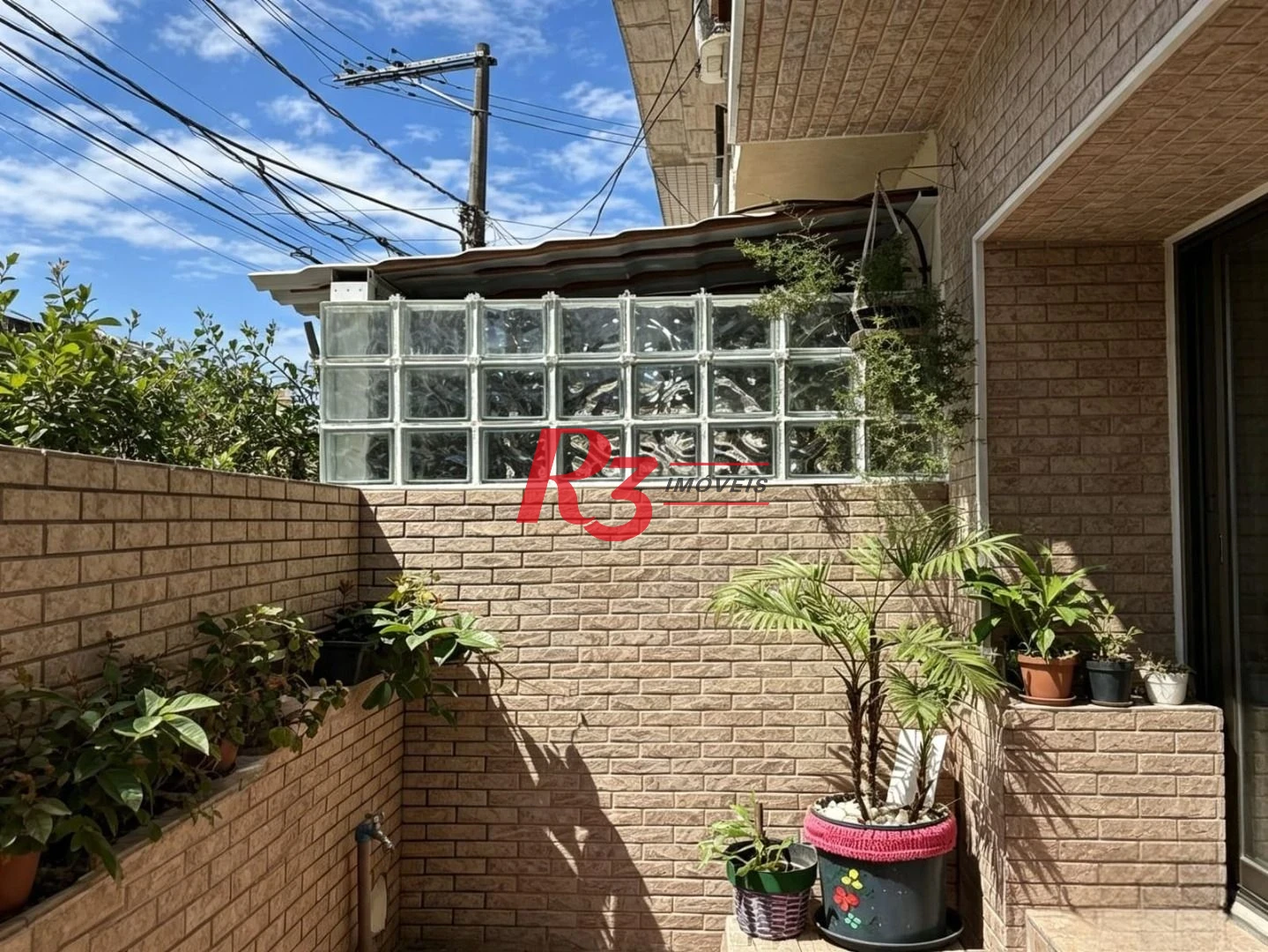 Sobrado com 2 dormitórios à venda, 70 m² por R$ 585.000,00 - Ponta da Praia - Santos/SP