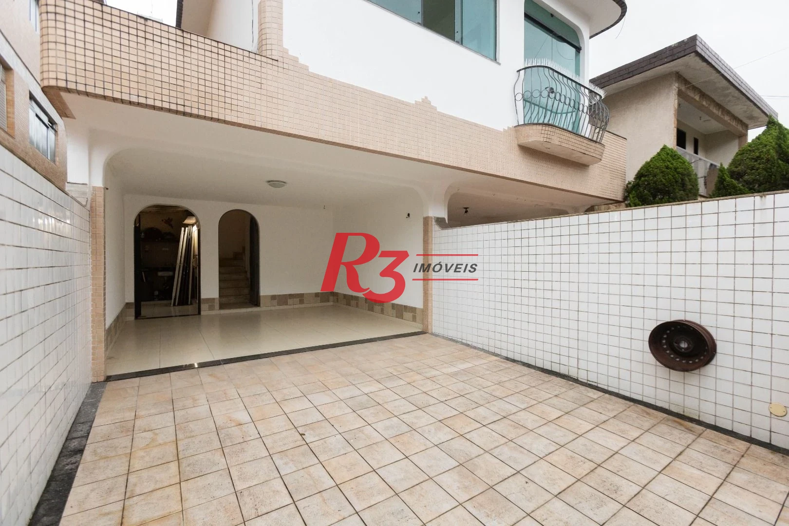 Casa com 3 dormitórios à venda, 164 m² por R$ 1.090.000,00 - Ponta da Praia - Santos/SP