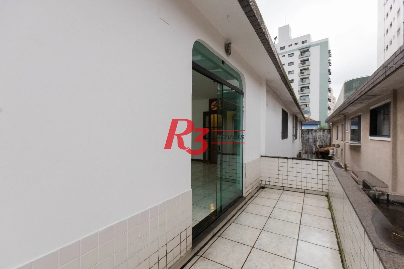 Casa com 3 dormitórios à venda, 164 m² por R$ 1.090.000,00 - Ponta da Praia - Santos/SP