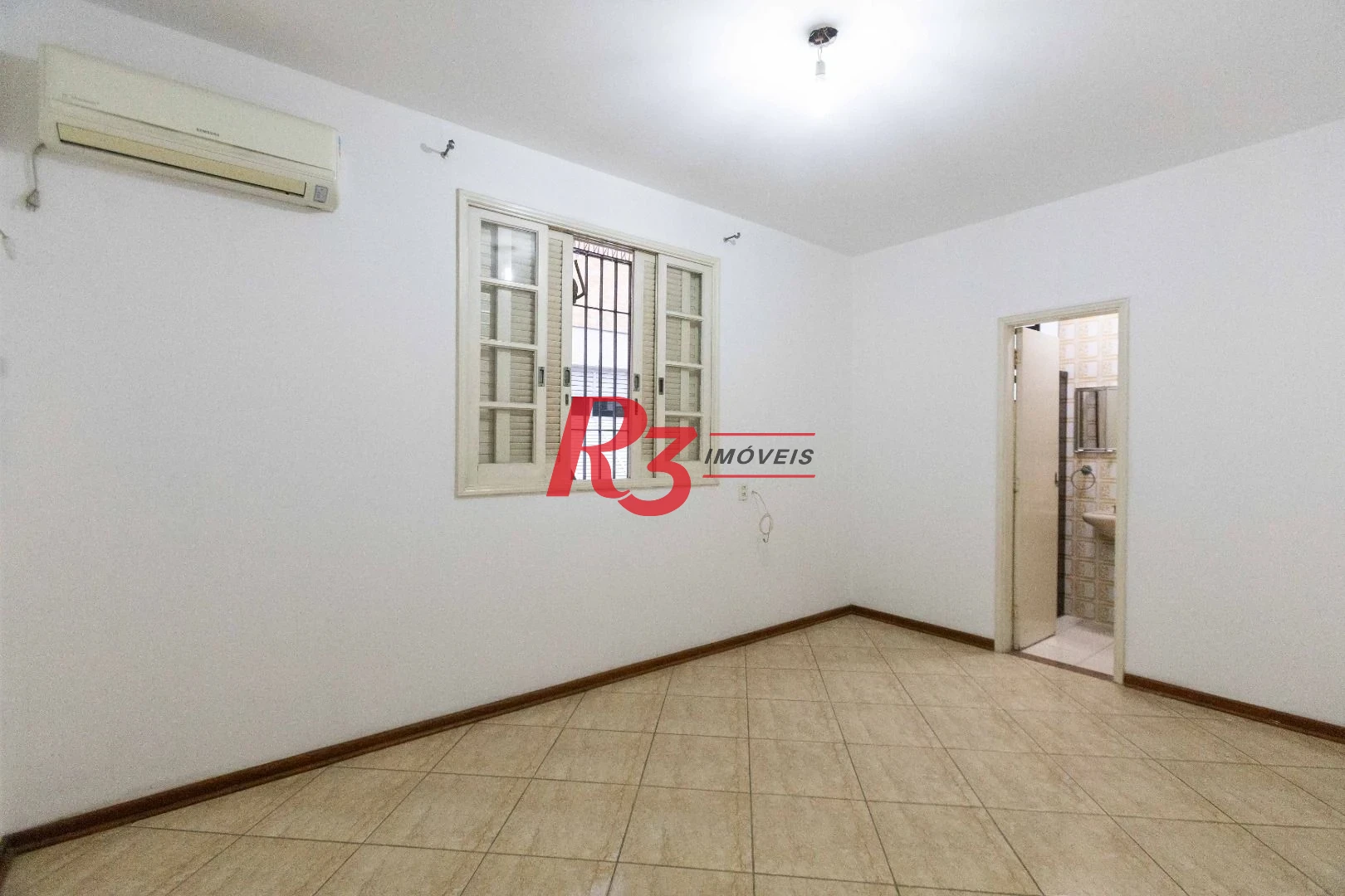 Casa com 3 dormitórios à venda, 164 m² por R$ 1.090.000,00 - Ponta da Praia - Santos/SP