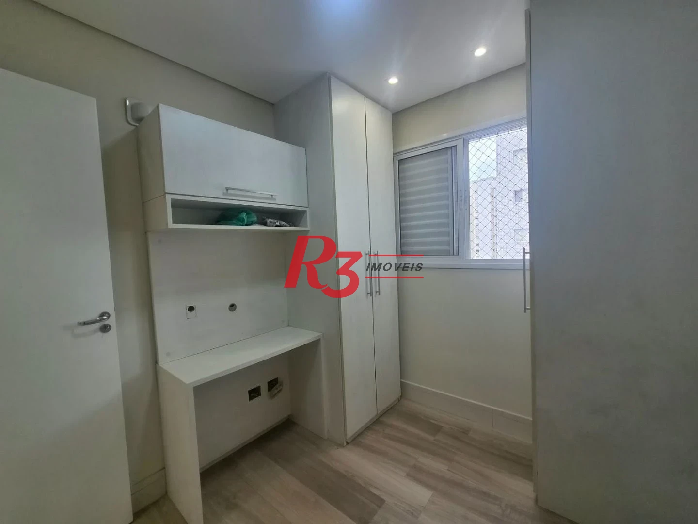 Apartamento com 3 dormitórios à venda, 77 m² por R$ 819.000,00 - Ponta da Praia - Santos/SP