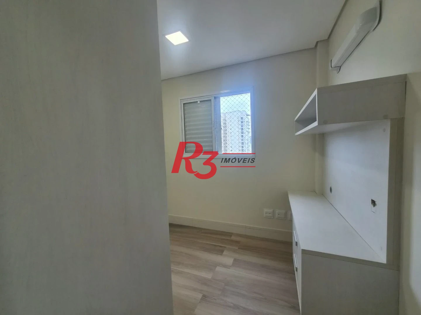 Apartamento com 3 dormitórios à venda, 77 m² por R$ 819.000,00 - Ponta da Praia - Santos/SP