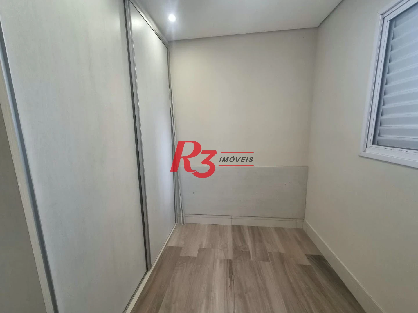 Apartamento com 3 dormitórios à venda, 77 m² por R$ 819.000,00 - Ponta da Praia - Santos/SP