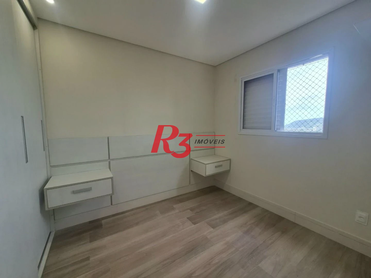 Apartamento com 3 dormitórios à venda, 77 m² por R$ 819.000,00 - Ponta da Praia - Santos/SP