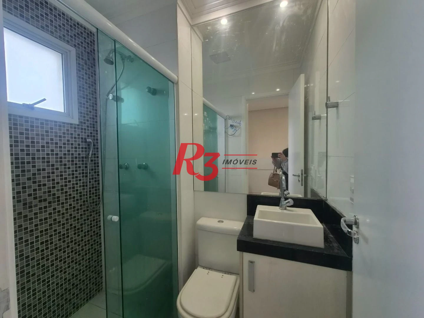 Apartamento com 3 dormitórios à venda, 77 m² por R$ 819.000,00 - Ponta da Praia - Santos/SP
