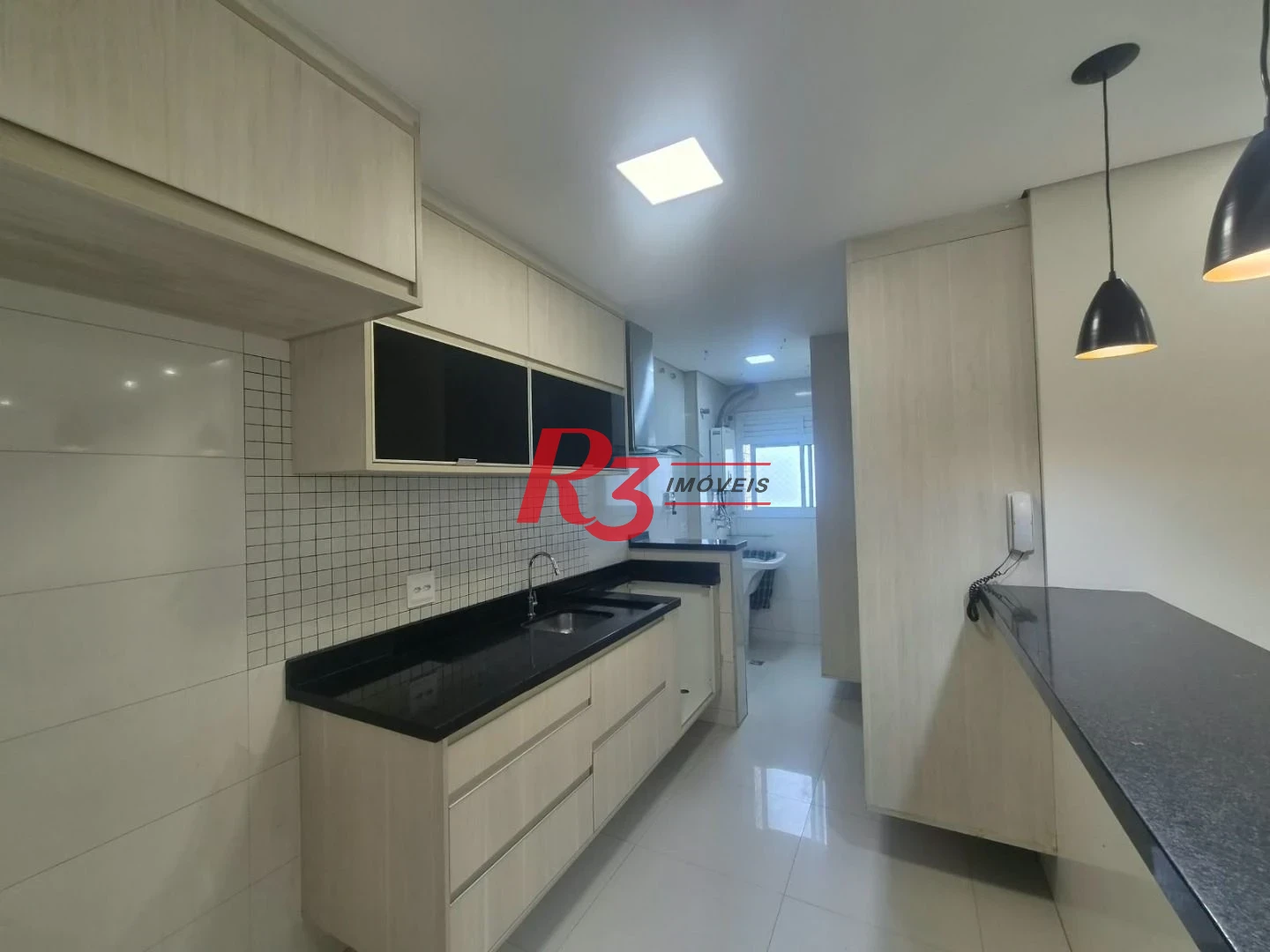 Apartamento com 3 dormitórios à venda, 77 m² por R$ 819.000,00 - Ponta da Praia - Santos/SP