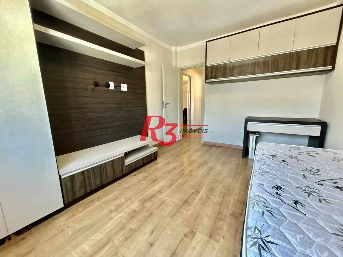 Apartamento com 2 dormitórios à venda, 98 m² por R$ 730.000,00 - Gonzaga - Santos/SP