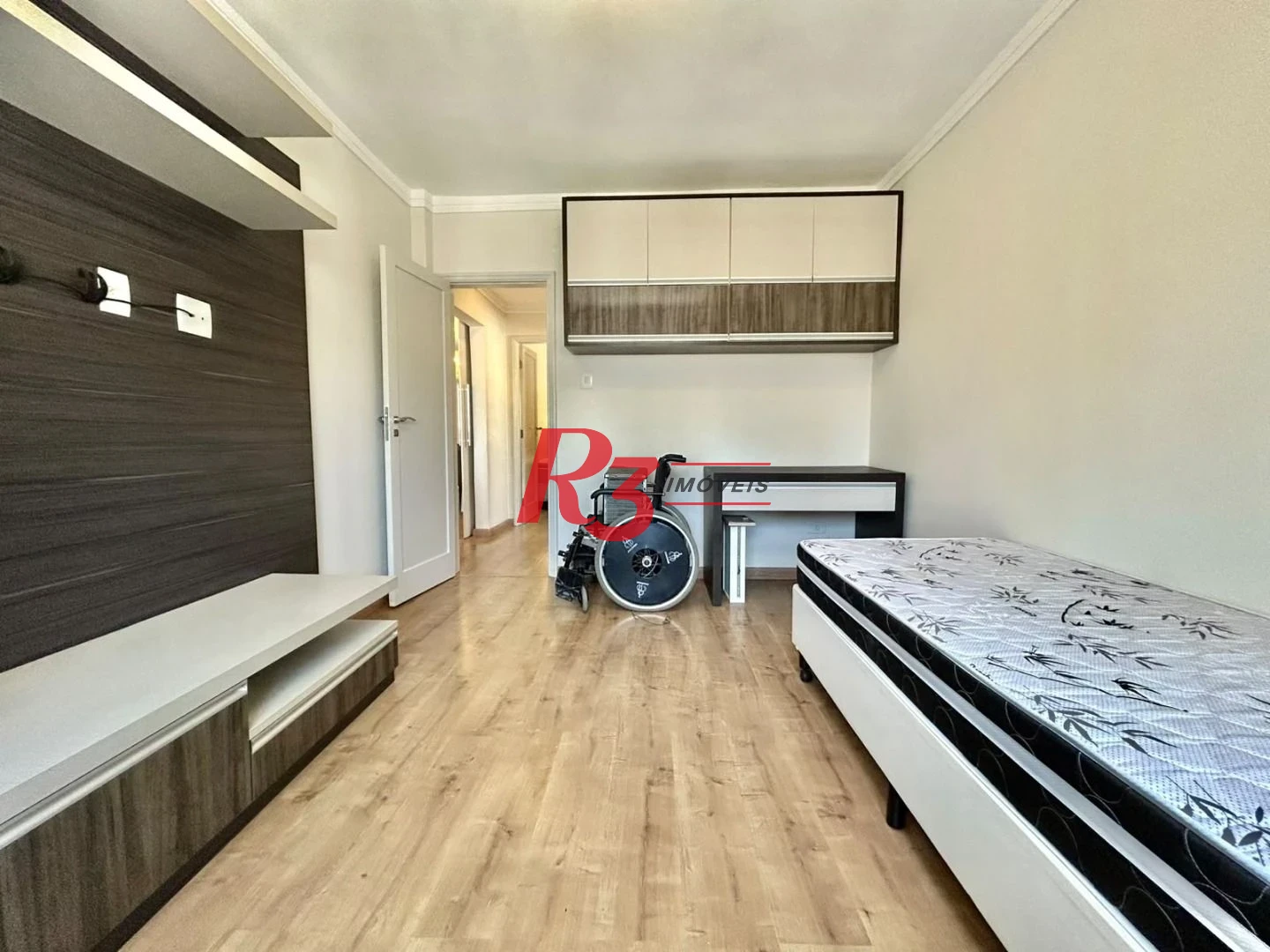 Apartamento com 2 dormitórios à venda, 98 m² por R$ 730.000,00 - Gonzaga - Santos/SP