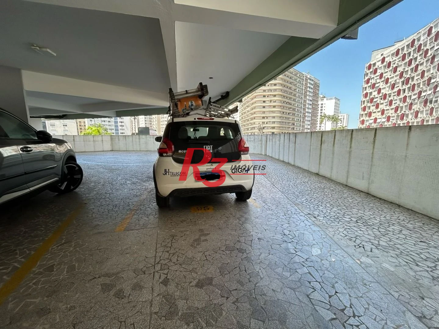 Apartamento com 2 dormitórios à venda, 98 m² por R$ 730.000,00 - Gonzaga - Santos/SP