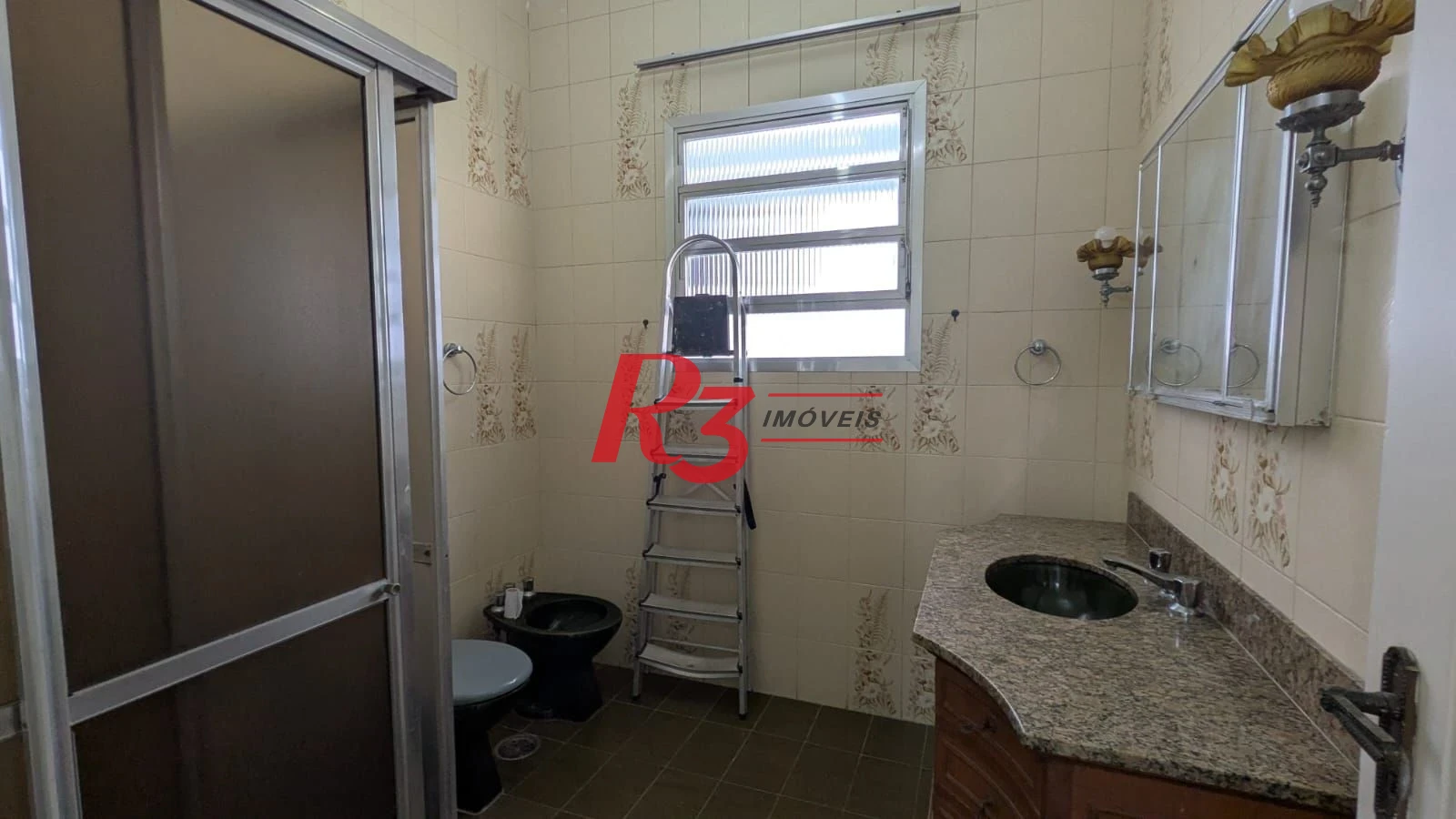 Sobrado com 3 dormitórios para alugar, 140 m² por R$ 5.200,00/mês - Embaré - Santos/SP