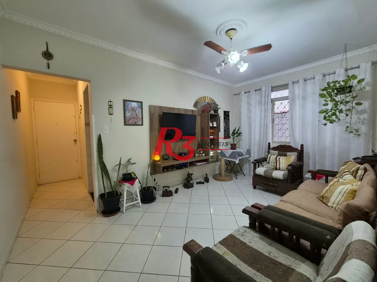 Apartamento com 2 dormitórios à venda, 71 m² por R$ 399.000,00 - Embaré - Santos/SP