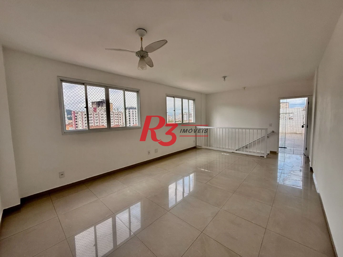 Cobertura com 2 dormitórios para alugar, 171 m² por R$ 4.500,00/mês - Marapé - Santos/SP