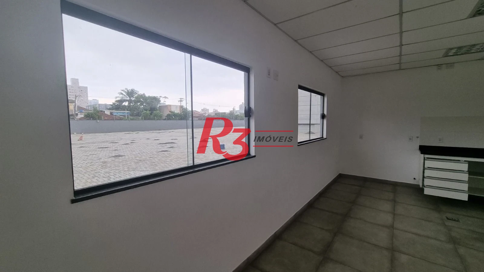 Galpão para alugar, 1000 m² por R$ 157.500,00/mês - Estuário - Santos/SP