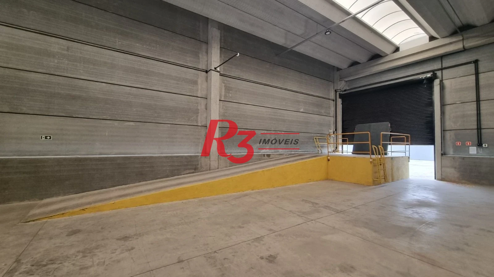 Galpão para alugar, 1000 m² por R$ 157.500,00/mês - Estuário - Santos/SP