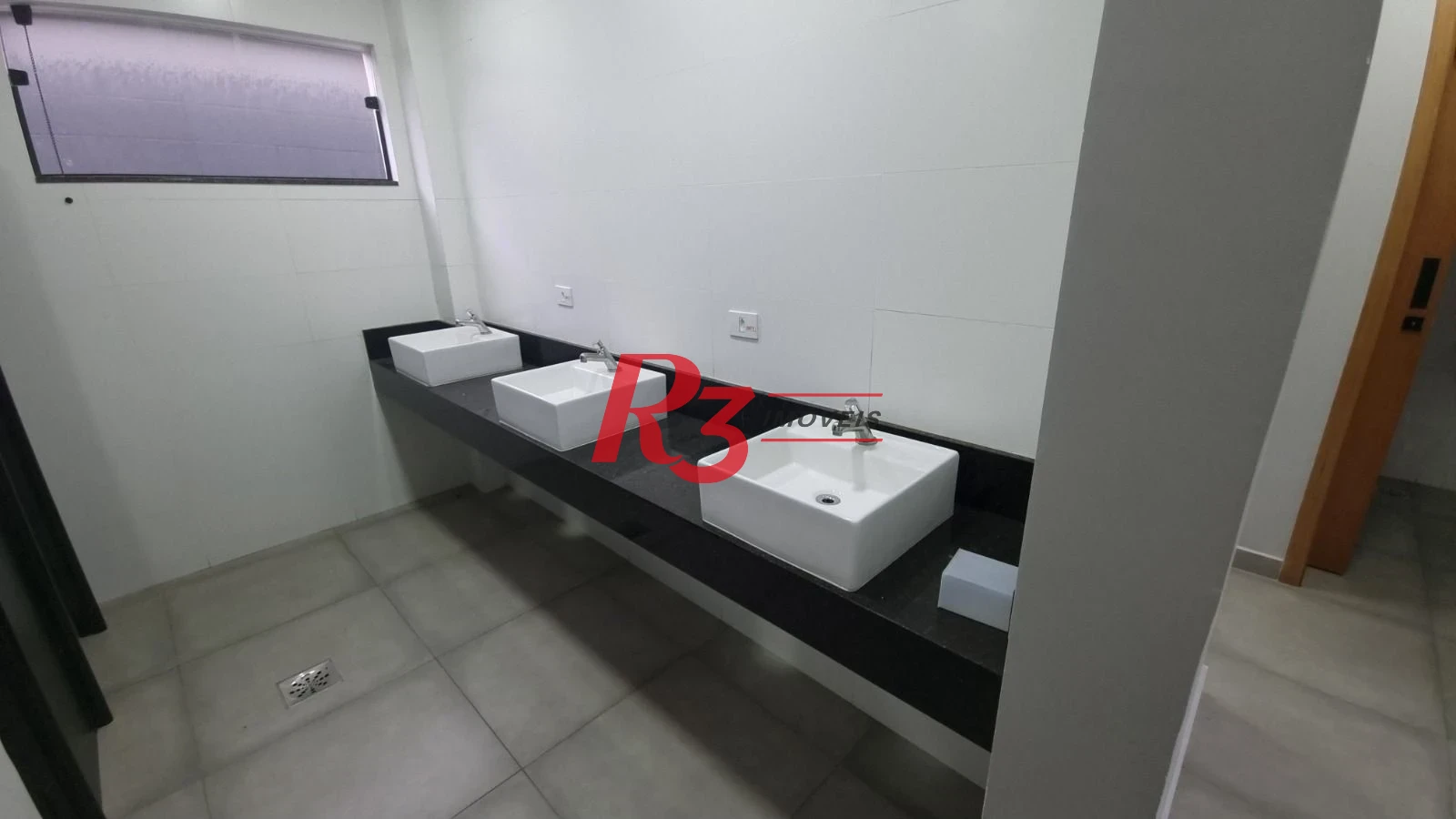 Galpão para alugar, 1000 m² por R$ 157.500,00/mês - Estuário - Santos/SP