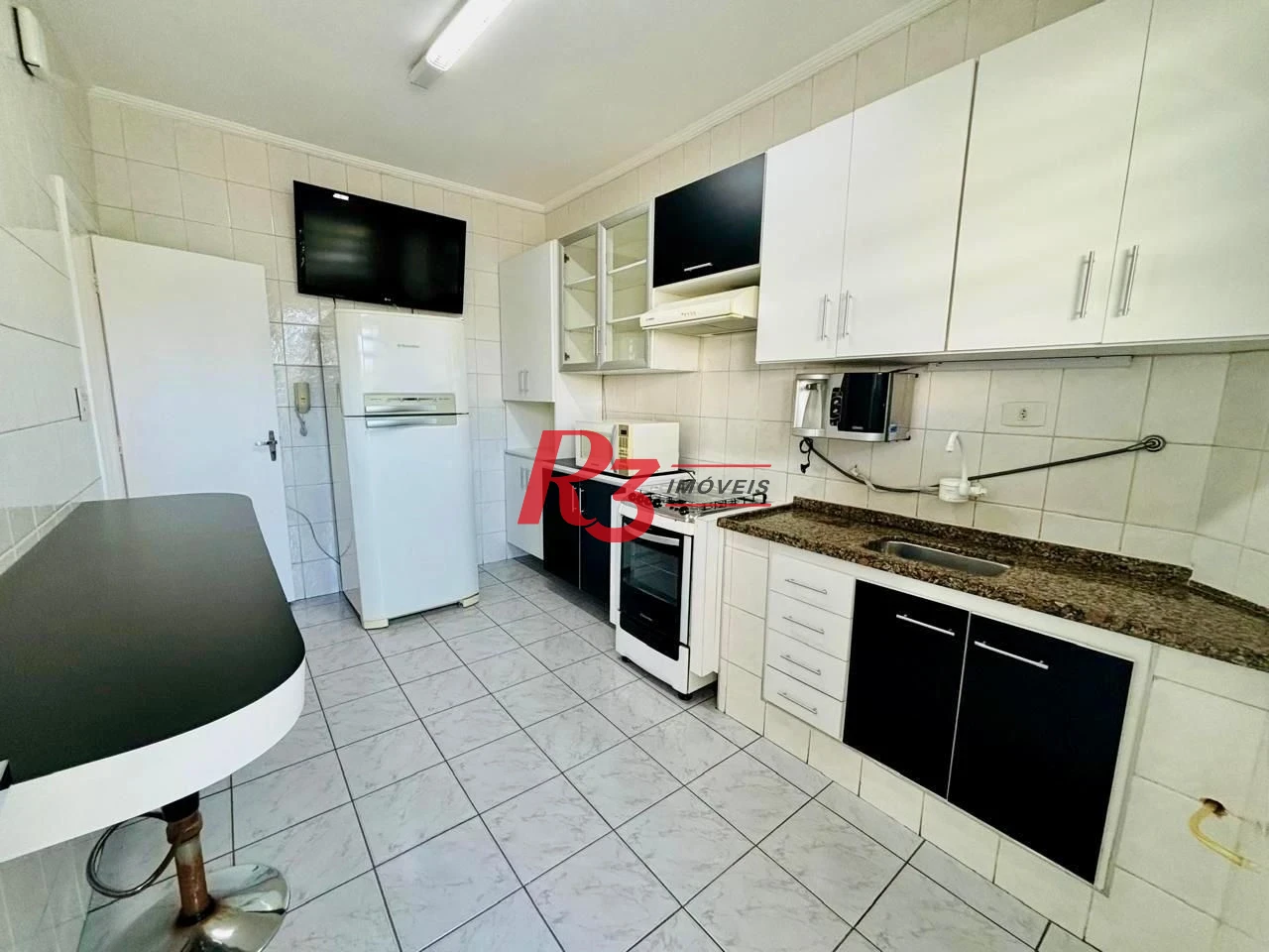 Village com 2 dormitórios à venda, 101 m² por R$ 660.000,00 - Embaré - Santos/SP