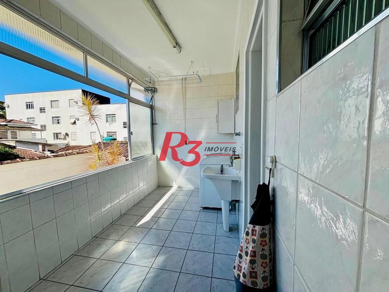 Village com 2 dormitórios à venda, 101 m² por R$ 660.000,00 - Embaré - Santos/SP