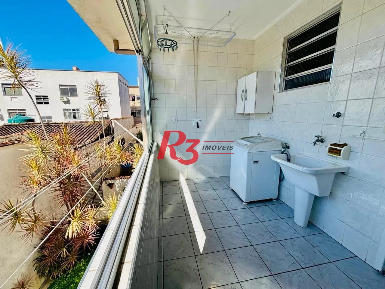 Village com 2 dormitórios à venda, 101 m² por R$ 660.000,00 - Embaré - Santos/SP