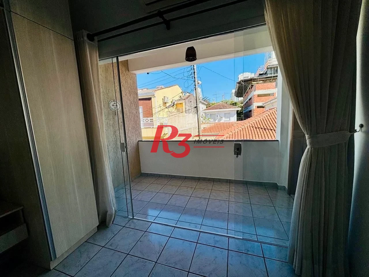 Village com 2 dormitórios à venda, 101 m² por R$ 660.000,00 - Embaré - Santos/SP