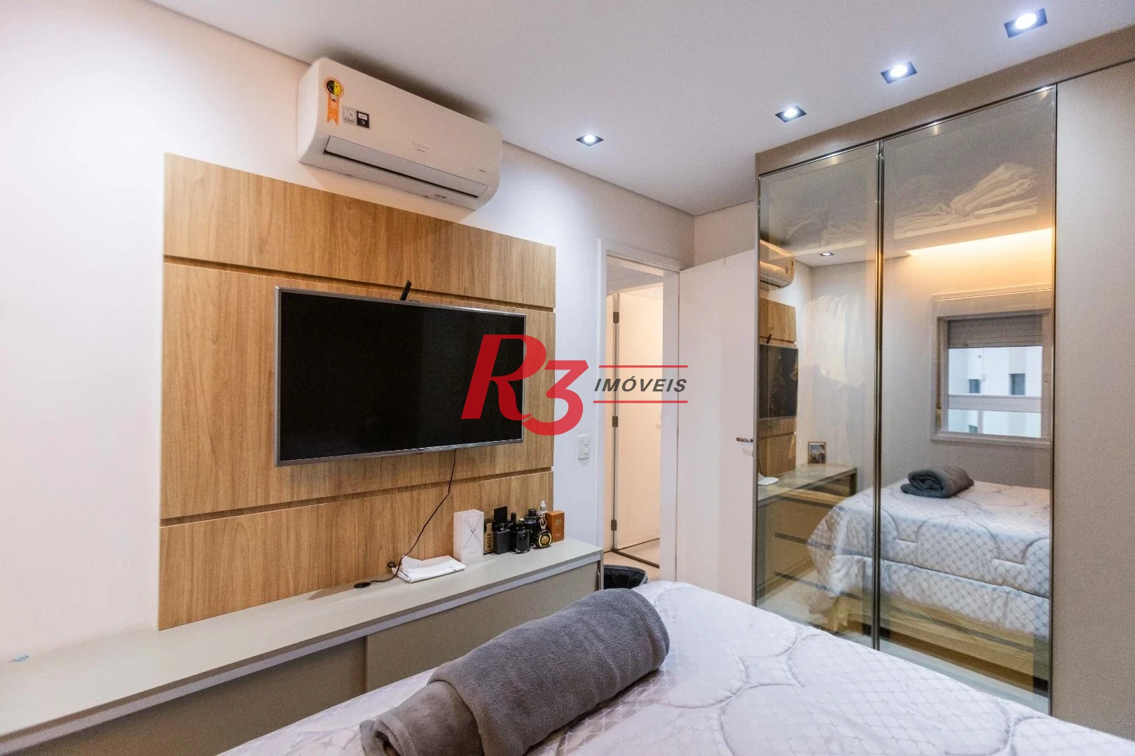 Apartamento com 1 dormitório à venda, 55 m² por R$ 765.000,00 - Ponta da Praia - Santos/SP