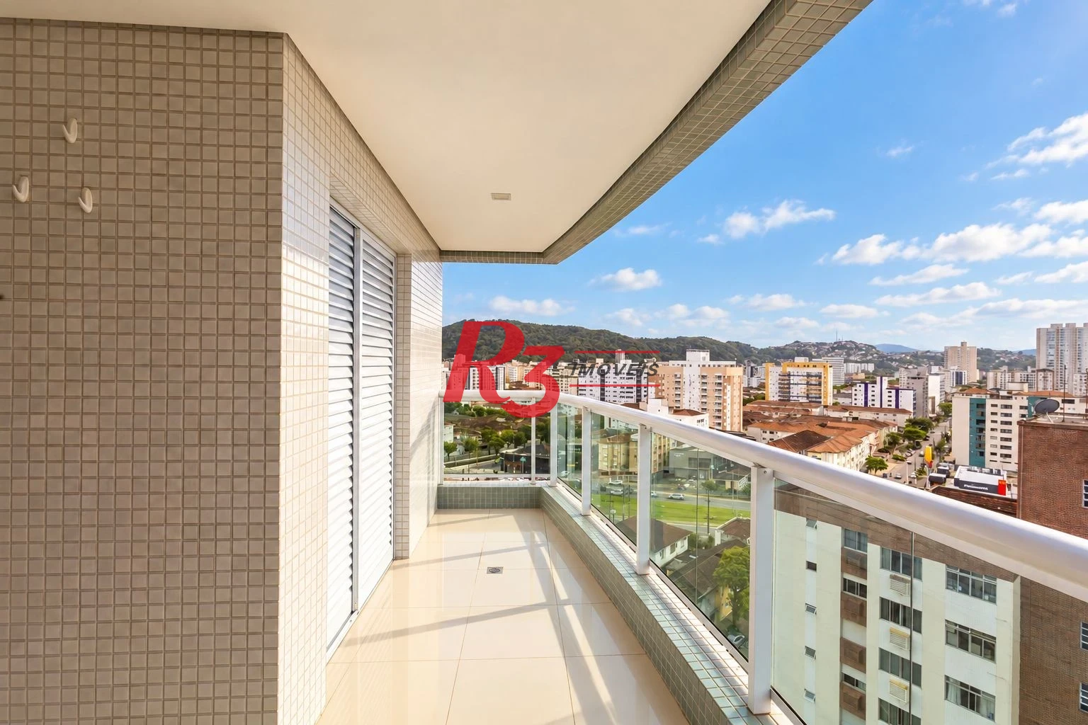 Apartamento com 2 dormitórios à venda, 76 m² por R$ 1.500.000,00 - Gonzaga - Santos/SP