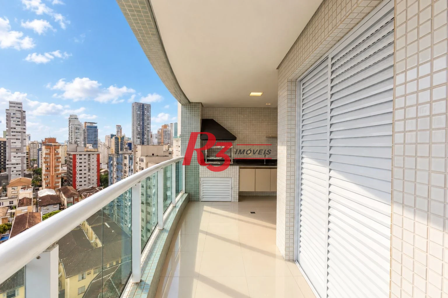 Apartamento com 2 dormitórios à venda, 76 m² por R$ 1.500.000,00 - Gonzaga - Santos/SP