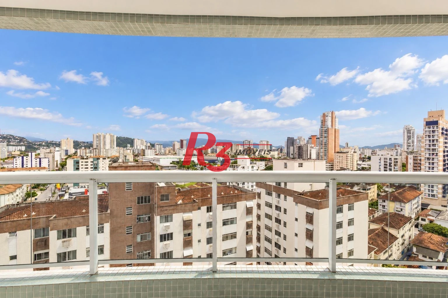 Apartamento com 2 dormitórios à venda, 76 m² por R$ 1.500.000,00 - Gonzaga - Santos/SP