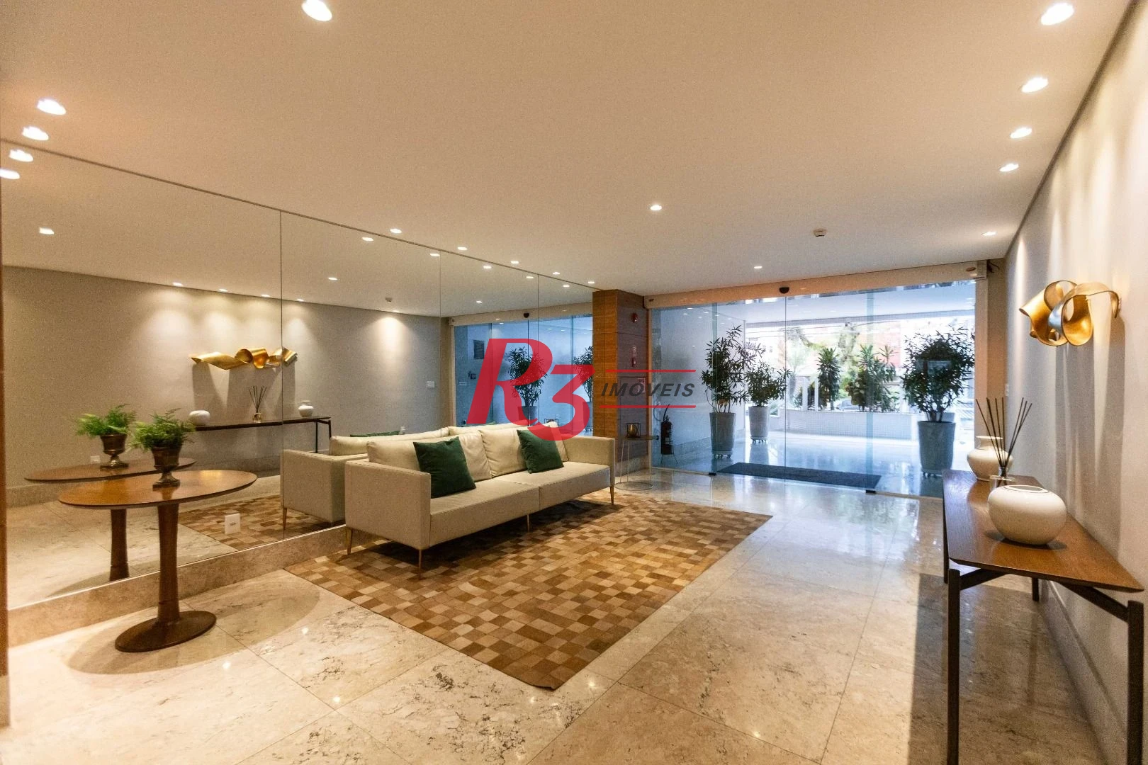 Apartamento com 2 dormitórios à venda, 76 m² por R$ 1.500.000,00 - Gonzaga - Santos/SP