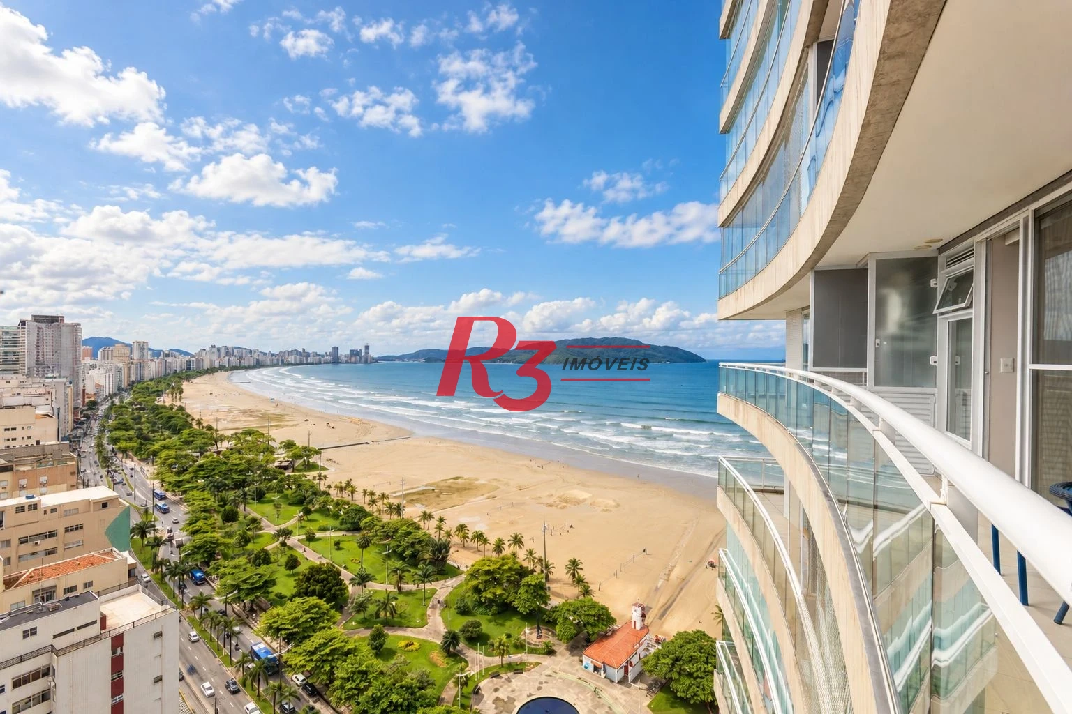 Apartamento com 2 dormitórios à venda, 72 m² por R$ 2.100.000,00 - Pompéia - Santos/SP