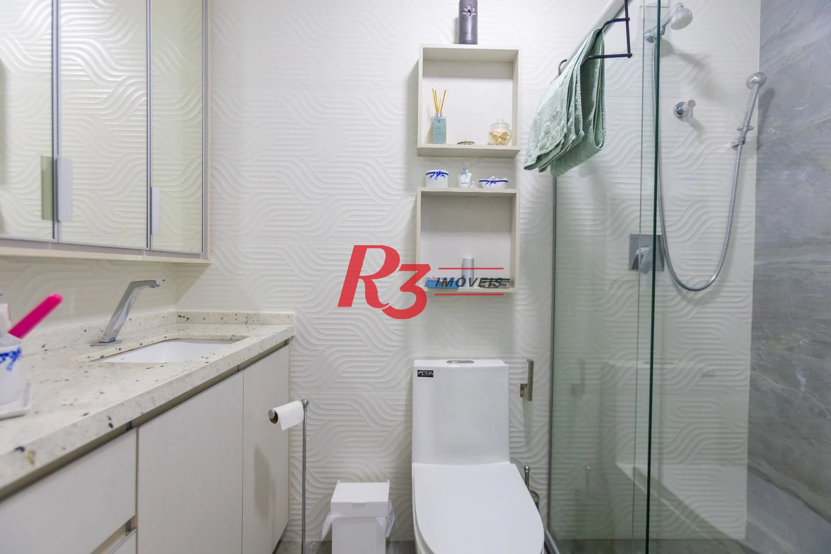 Apartamento com 2 dormitórios à venda, 72 m² por R$ 2.100.000,00 - Pompéia - Santos/SP
