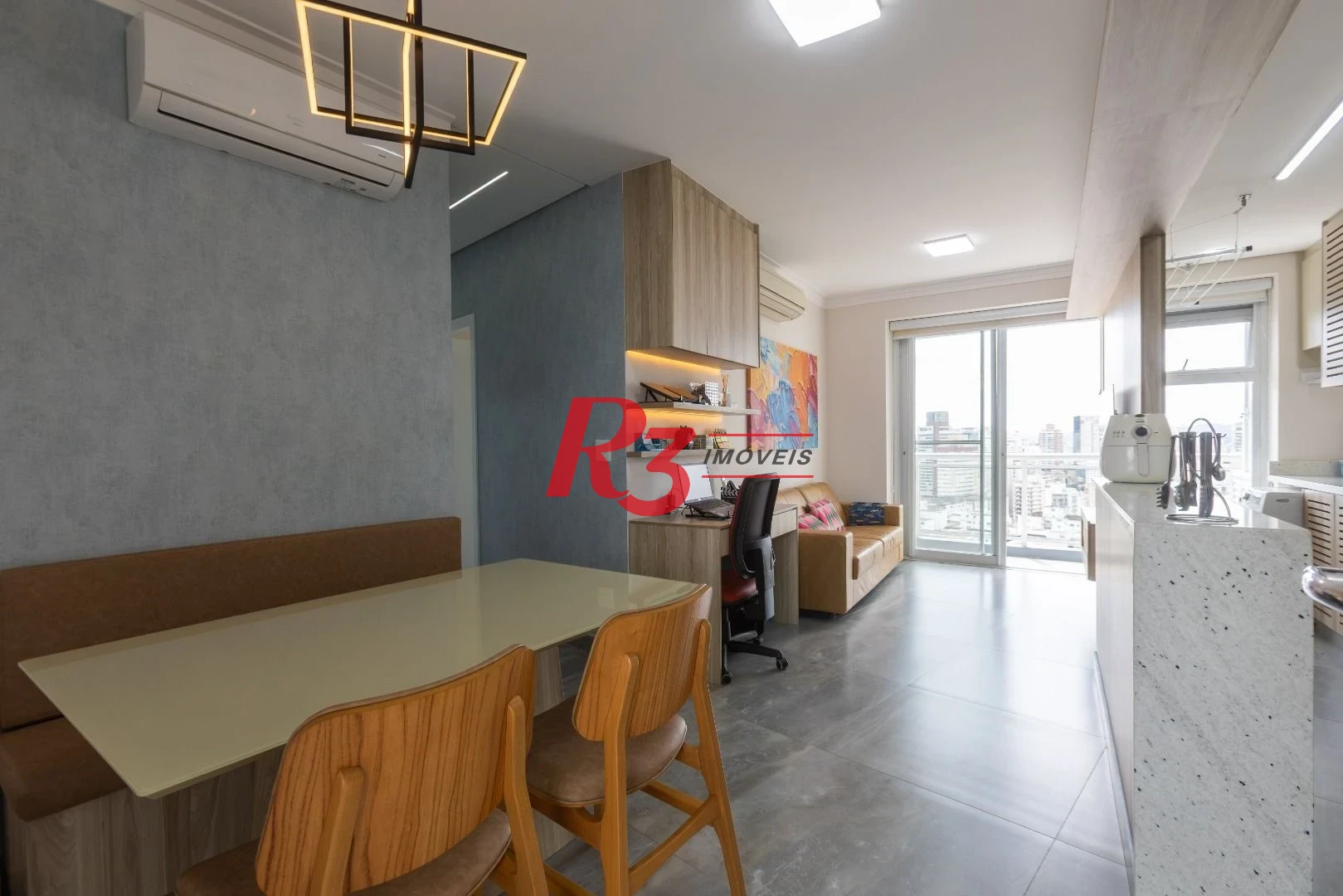 Apartamento com 2 dormitórios à venda, 72 m² por R$ 2.100.000,00 - Pompéia - Santos/SP