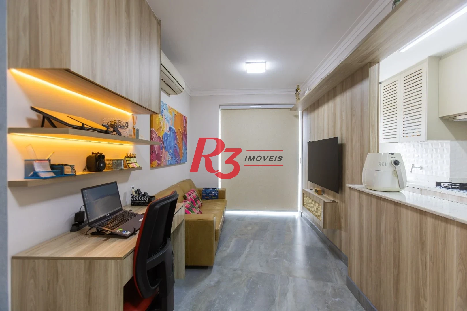 Apartamento com 2 dormitórios à venda, 72 m² por R$ 2.100.000,00 - Pompéia - Santos/SP