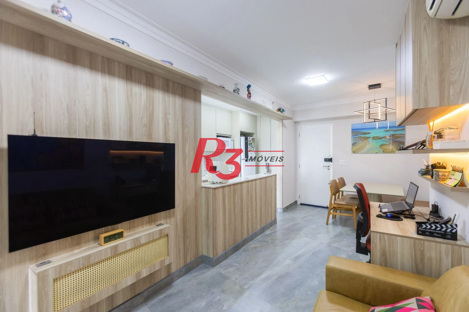Apartamento com 2 dormitórios à venda, 72 m² por R$ 2.100.000,00 - Pompéia - Santos/SP