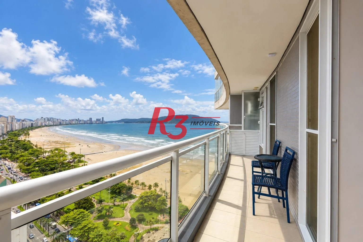 Apartamento com 2 dormitórios à venda, 72 m² por R$ 2.100.000,00 - Pompéia - Santos/SP